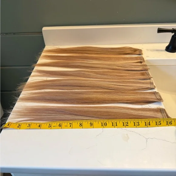 Donna Bella 16” Extensions (50 indiv. pieces) - Picture 5 of 6